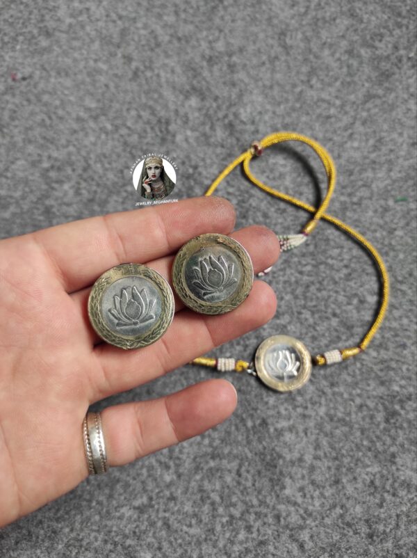 Lotus coin set - Image 2