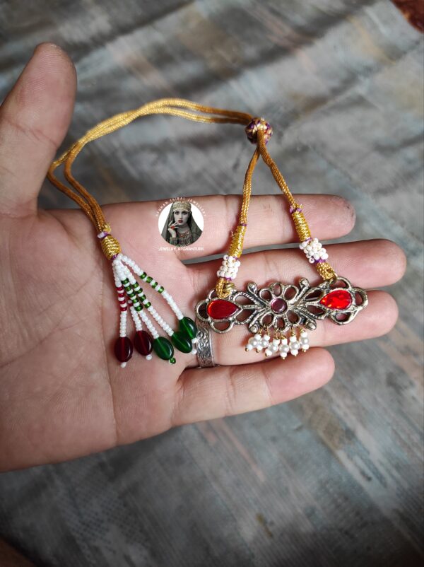 Afghan choker