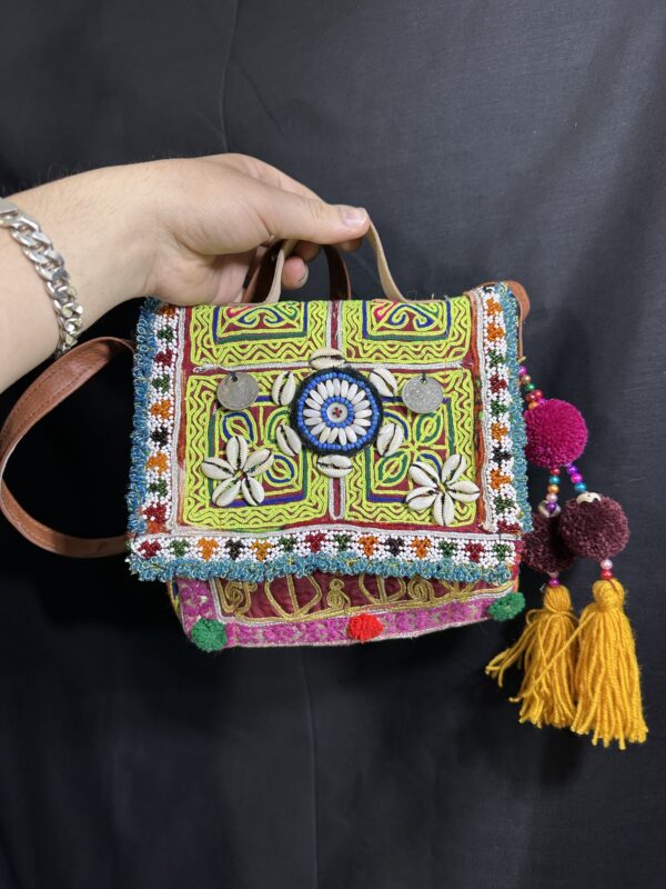 Banjara sling bag
