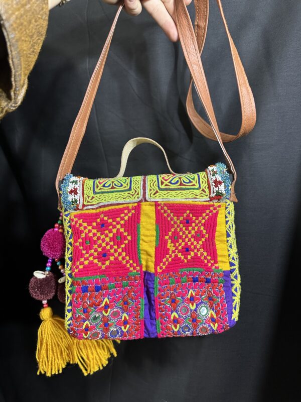 Banjara sling bag - Image 3