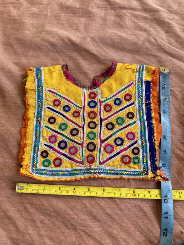 Embroidery neckline