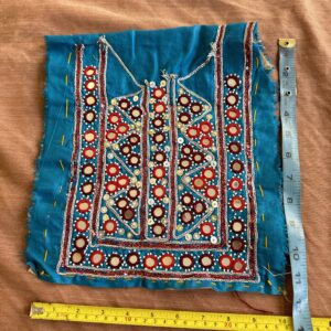 Embroidery neckline