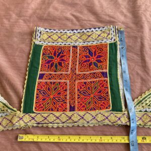 Embroidery neckline