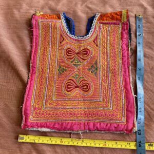 Embroidery neckline