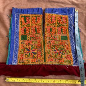 Embroidery neckline