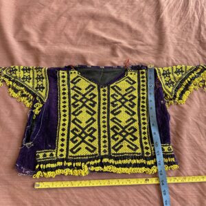 Embroidery neckline