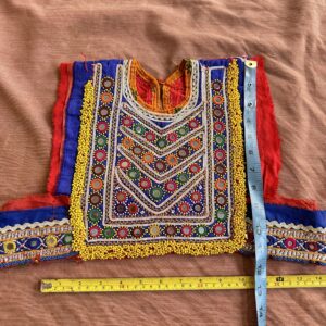 Embroidery neckline