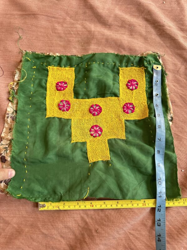 Embroidery neckline
