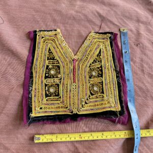 Embroidery neckline