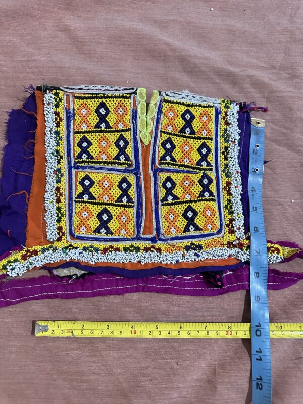 Embroidery neckline
