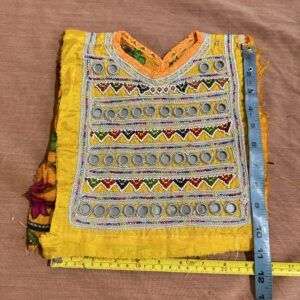 Embroidery neckline