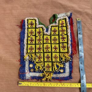 Embroidery neckline