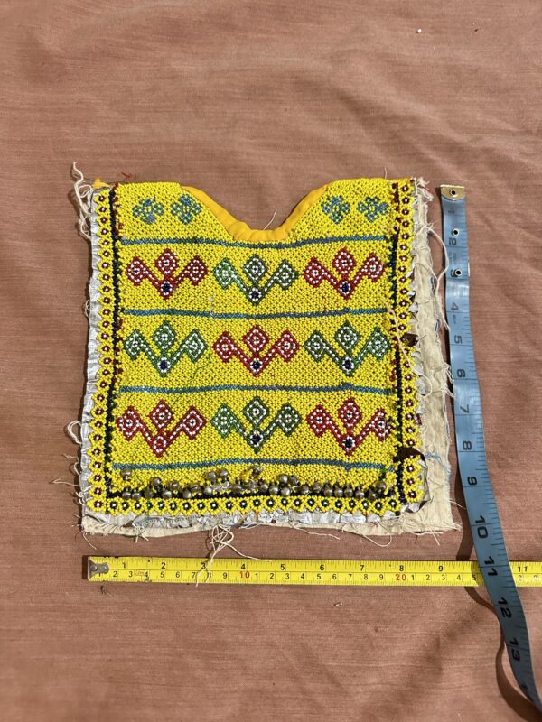 Embroidery neckline