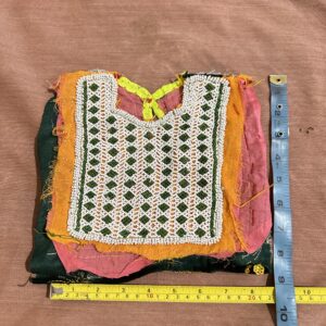 Embroidery neckline