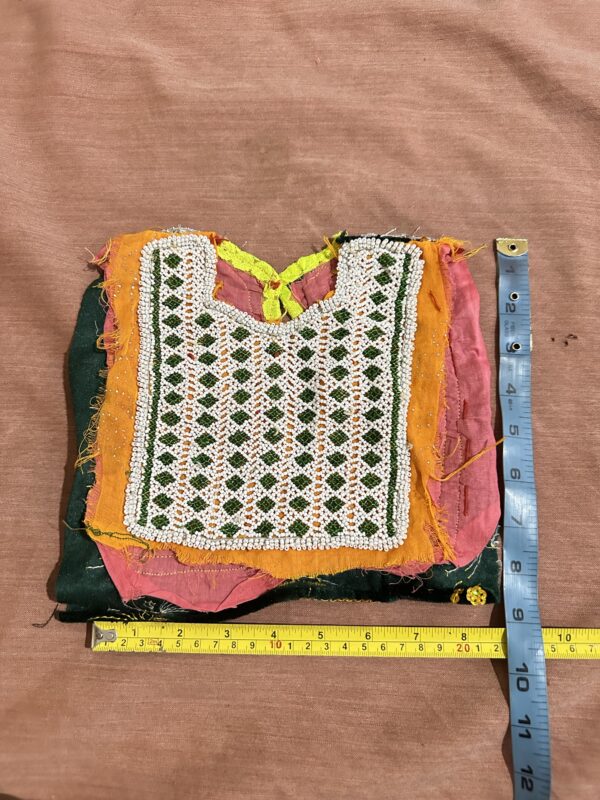Embroidery neckline
