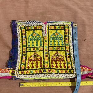 Embroidery neckline