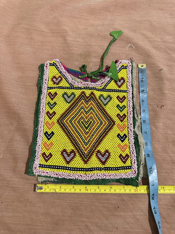 Embroidery neckline