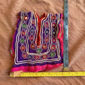 Embroidery neckline