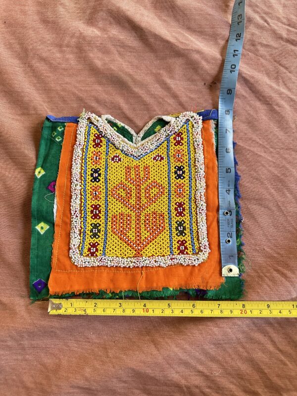 Embroidery neckline