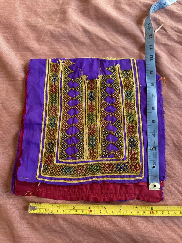 Embroidery neckline