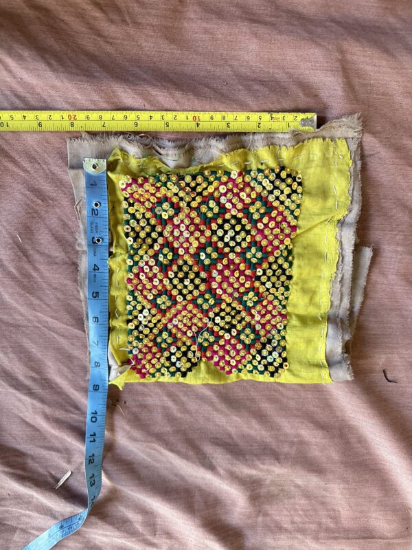 Embroidery neckline