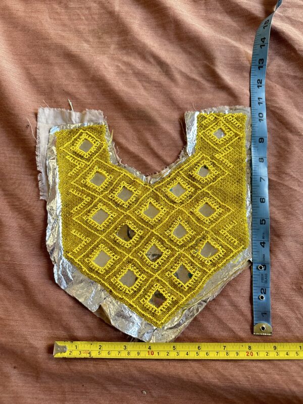 Embroidery neckline