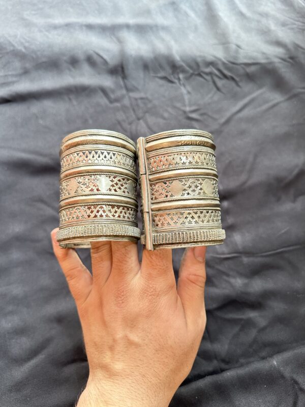 vintage handcuff bracelet - Image 2