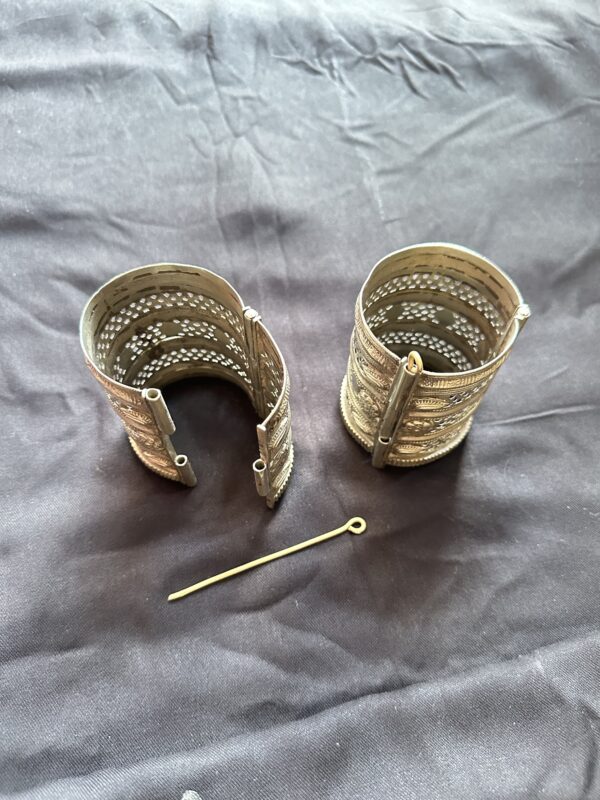 vintage handcuff bracelet - Image 3