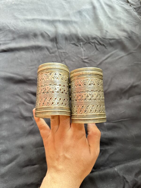 vintage handcuff bracelet - Image 2