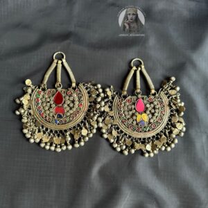 Vintage earrings & teeka