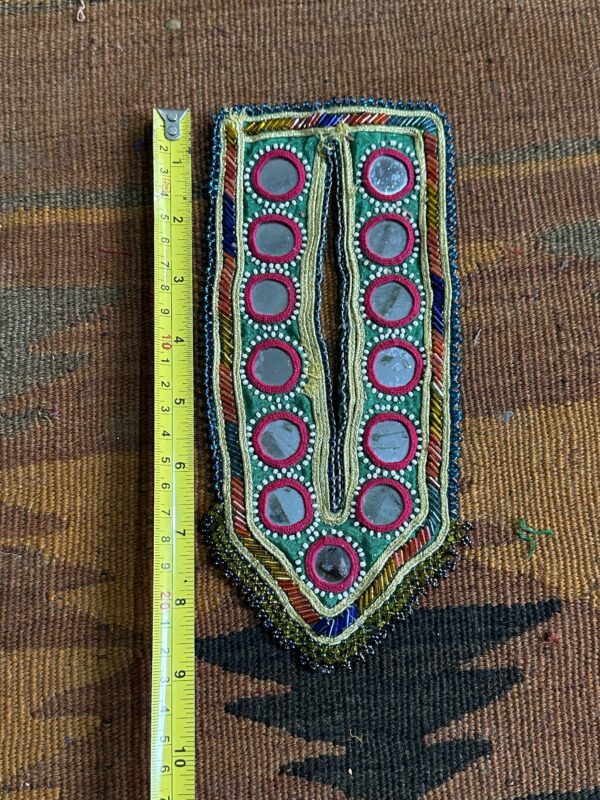 Embroidery pocket