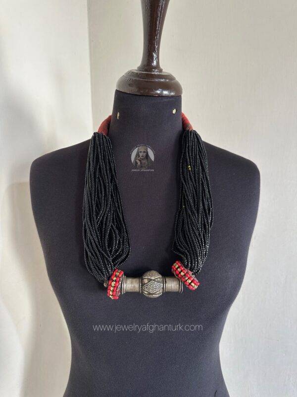 Vintage kuchi beads necklace