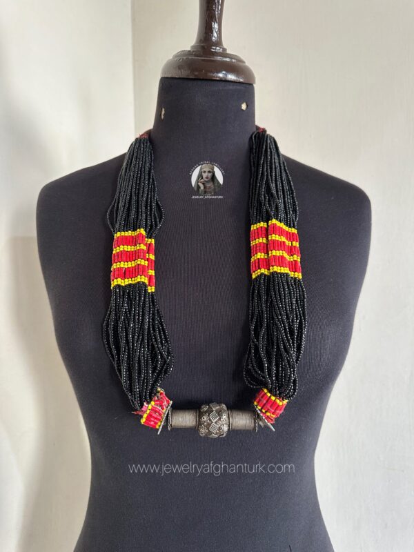 Vintage kuchi beads necklace