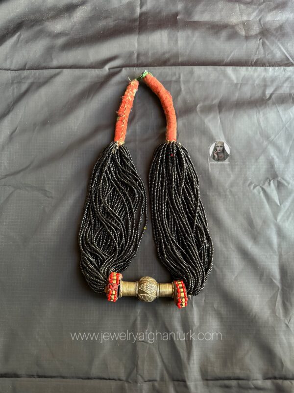 Vintage kuchi beads necklace - Image 2