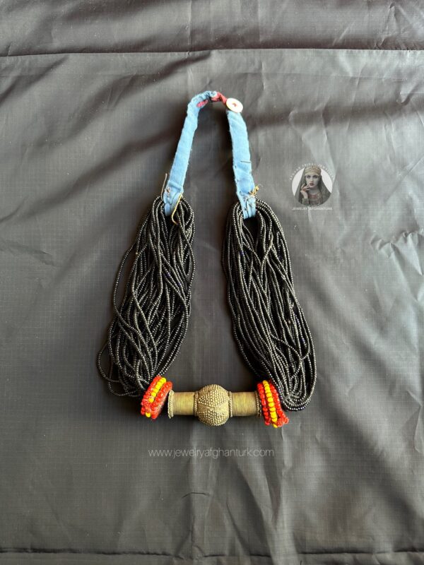 Vintage kuchi beads necklace - Image 2