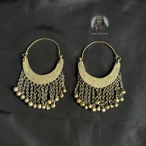 Classic hoops earrings