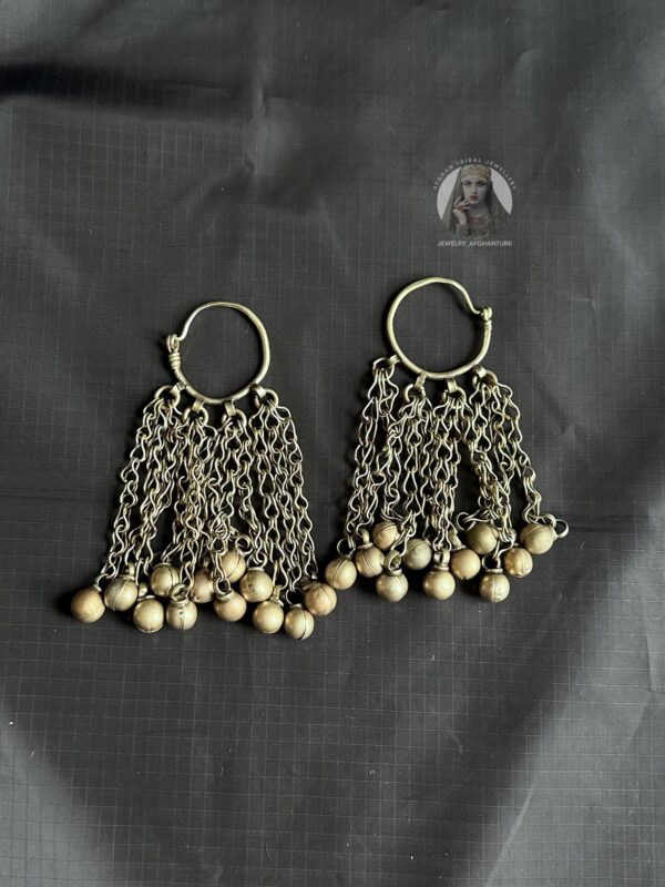 Classic hoops earrings - Image 2