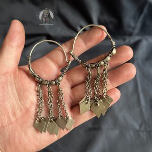 Classic hoops earrings