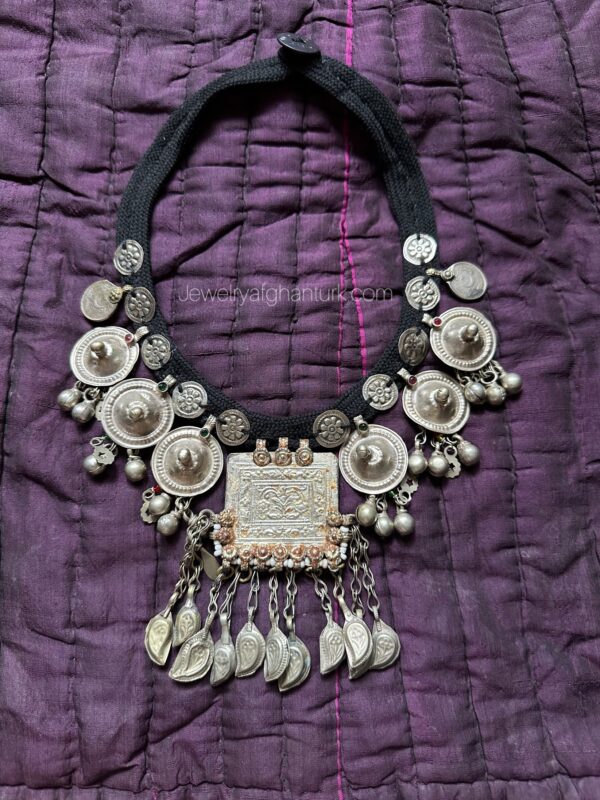 Kuchi Necklace - Image 2