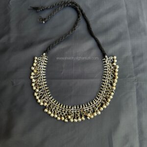 Vintage choker