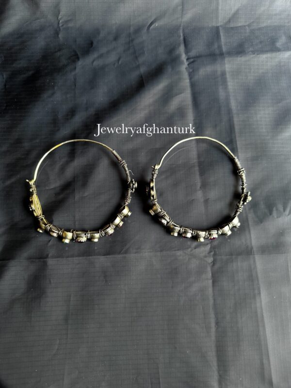 Vintage hoops earrings - Image 4