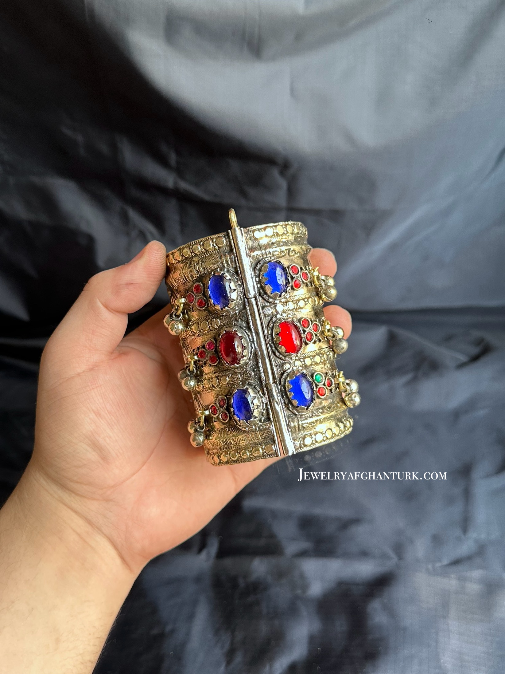 Vintage kuchi Hand bracelet
