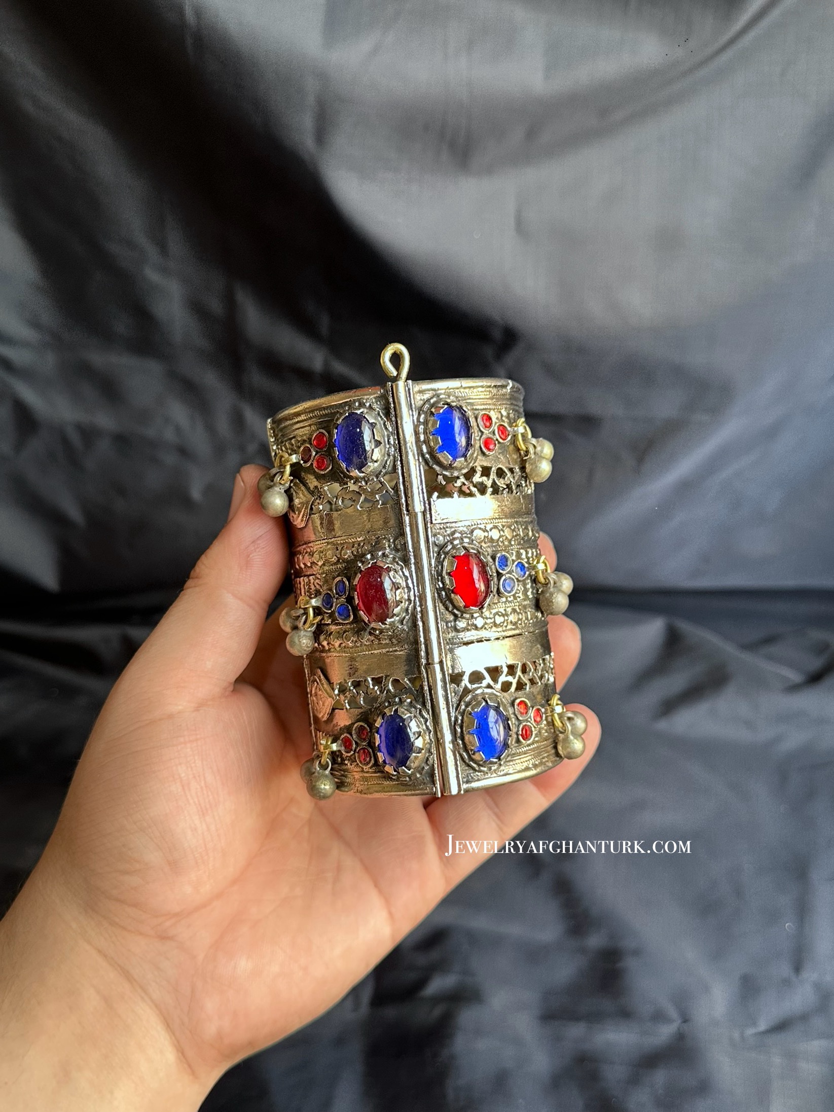Vintage kuchi Hand bracelet