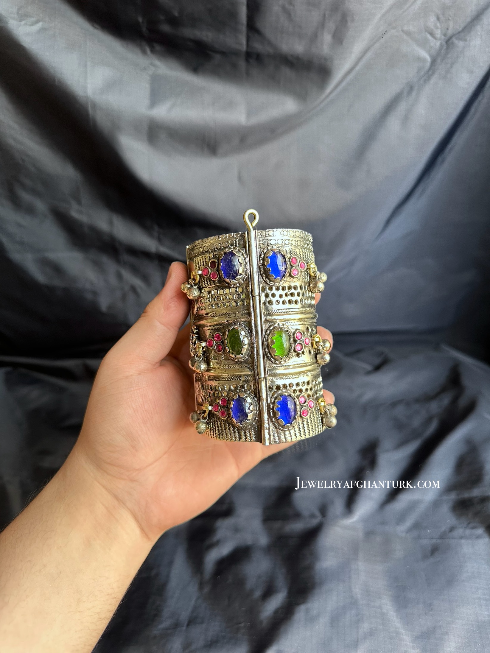 Vintage kuchi Hand bracelet