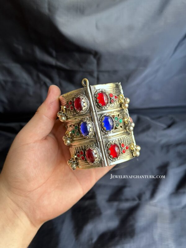 Vintage kuchi Hand bracelet