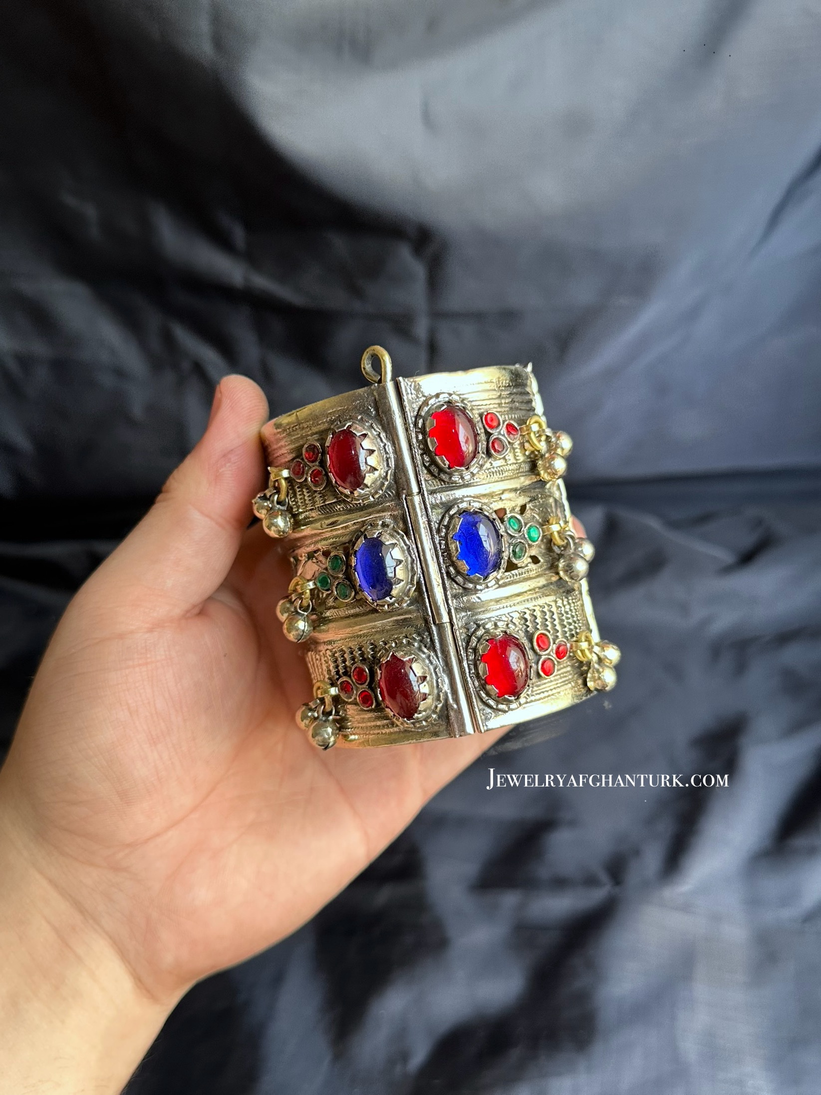 Vintage kuchi Hand bracelet
