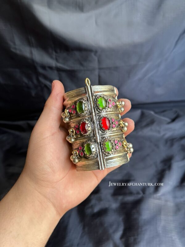 Vintage kuchi Hand bracelet