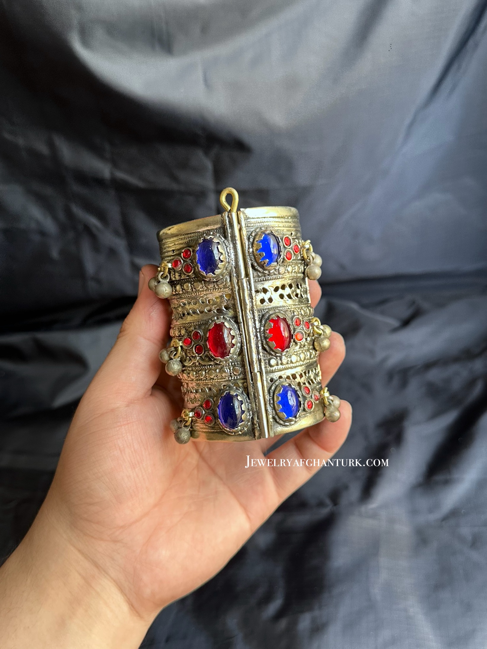Vintage kuchi Hand bracelet
