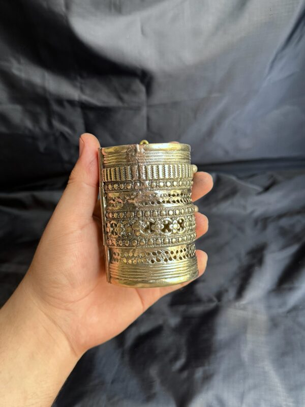 Vintage kuchi Hand bracelet - Image 2