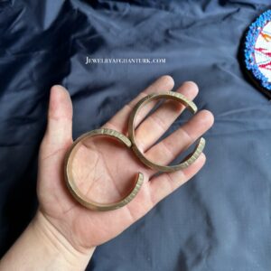 Vintage hand cuff